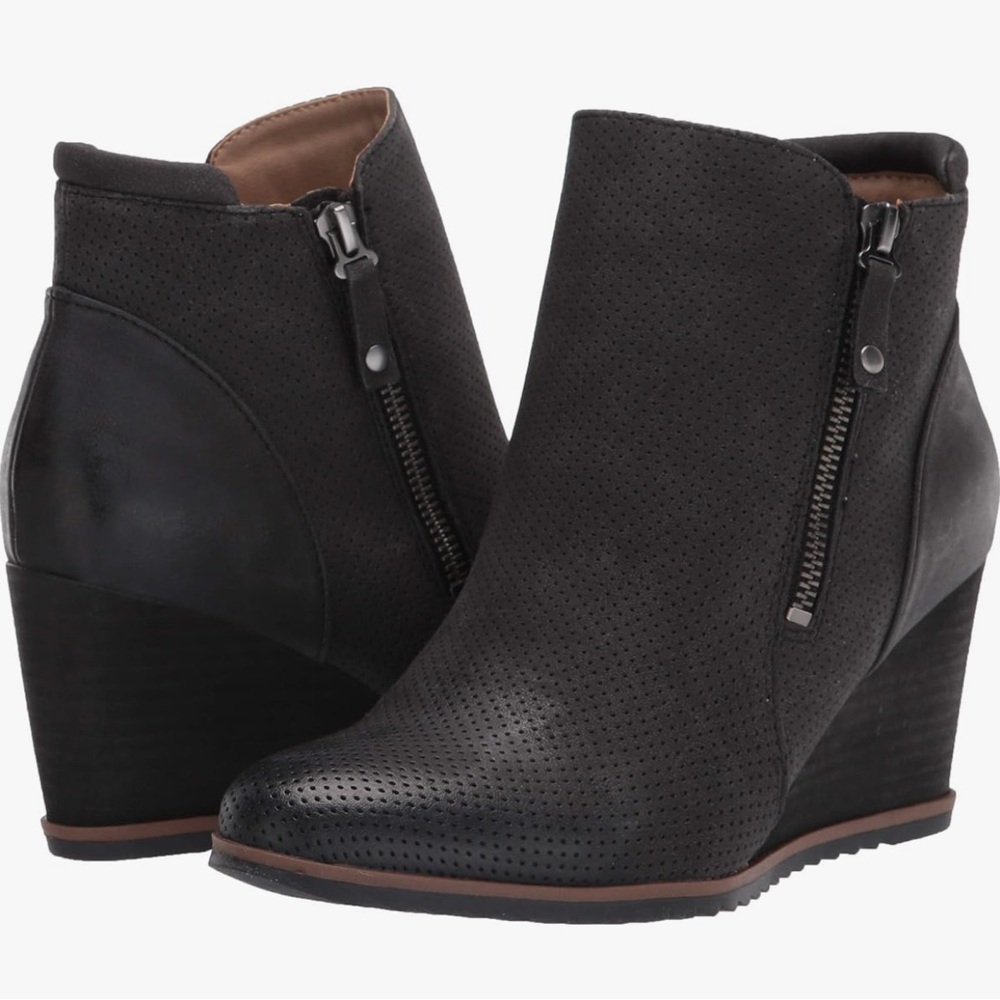 Soul Neutralizers Women's Black Wedge Ankle Boots